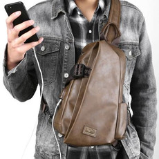 男士胸包真皮包大容量单肩包休闲斜挎包挂包软皮潮牌背包